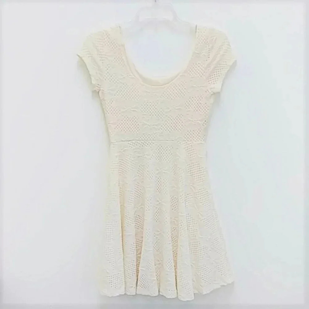 Saprano Lace Dress A4